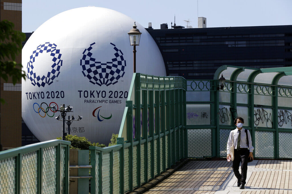 APTOPIX Virus Outbreak Japan Daily Life